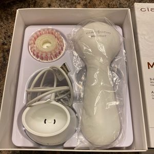 clairsonic MIA SMART brush with extra brush head